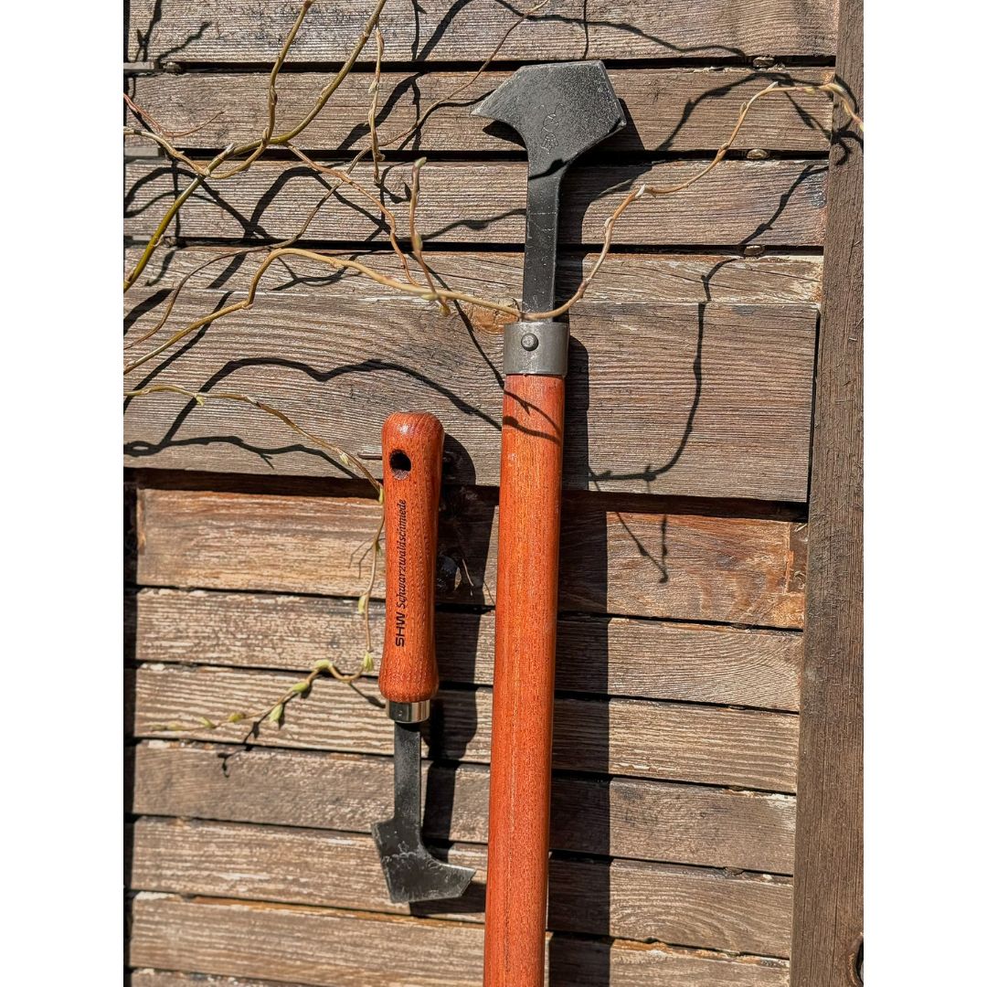 Black Forest long handle patio joint scraper