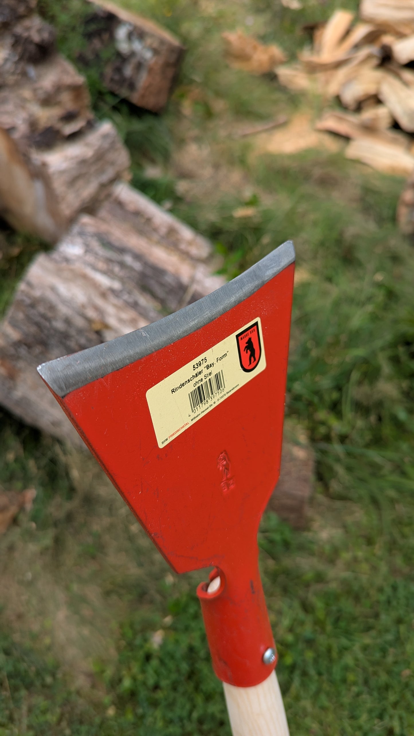 Bavarian Bark Spud with Curved Edge